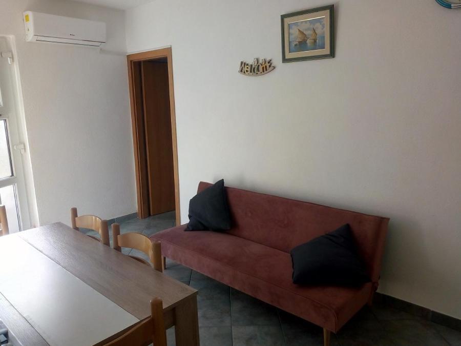 Apartmani Paulo Vis Exterior photo